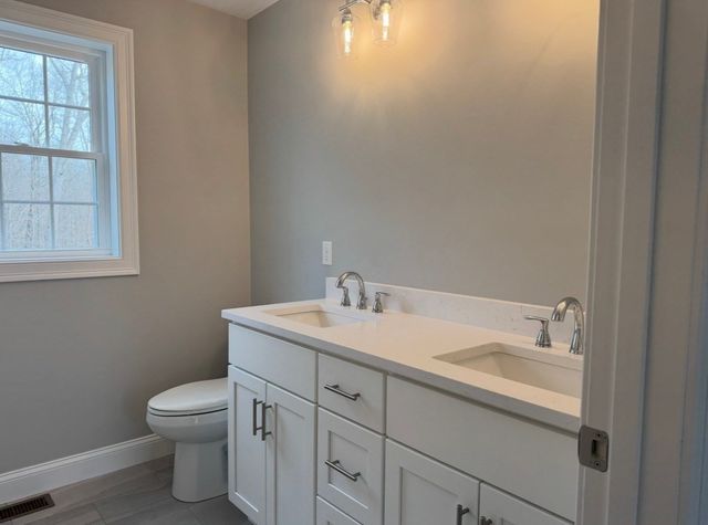 3 Cranberry Rd, Carver, MA 02330