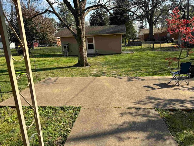 323 Martin W Drive, Wynne, AR 72396