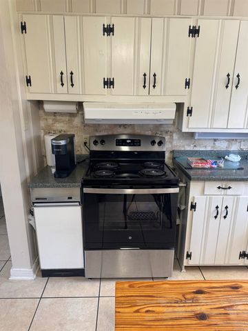 323 Martin W Drive, Wynne, AR 72396