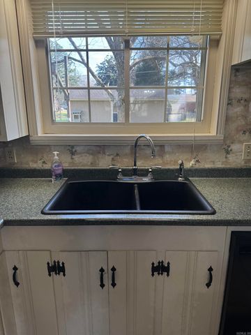 323 Martin W Drive, Wynne, AR 72396