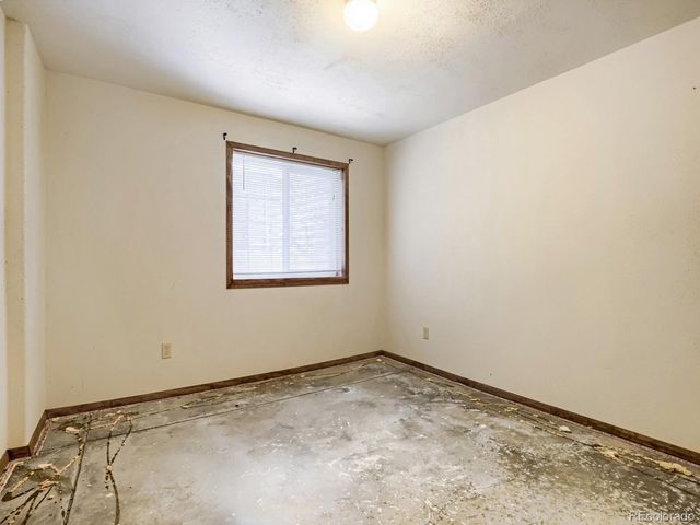 2153 S Ventura Street, Aurora, CO 80013