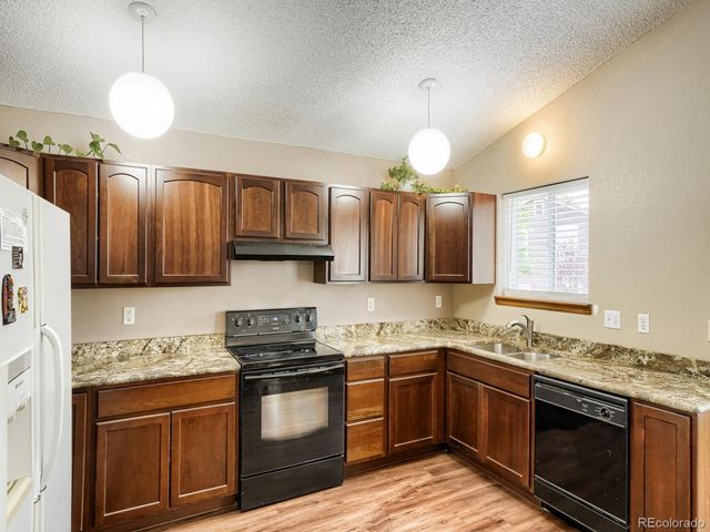 2153 S Ventura Street, Aurora, CO 80013