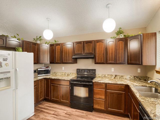 2153 S Ventura Street, Aurora, CO 80013