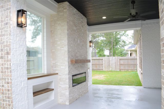 120 Dandelion Way, Montgomery, TX 77316
