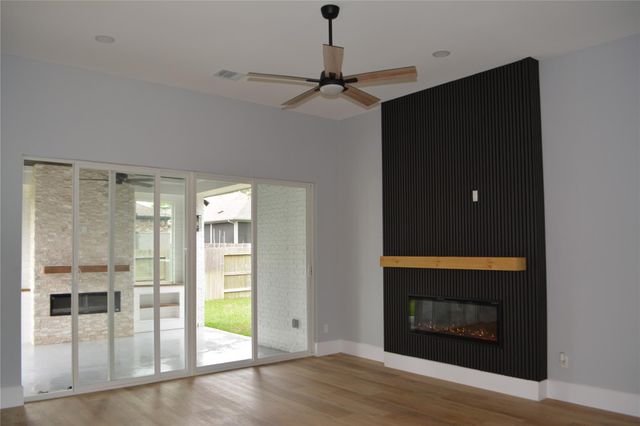 120 Dandelion Way, Montgomery, TX 77316