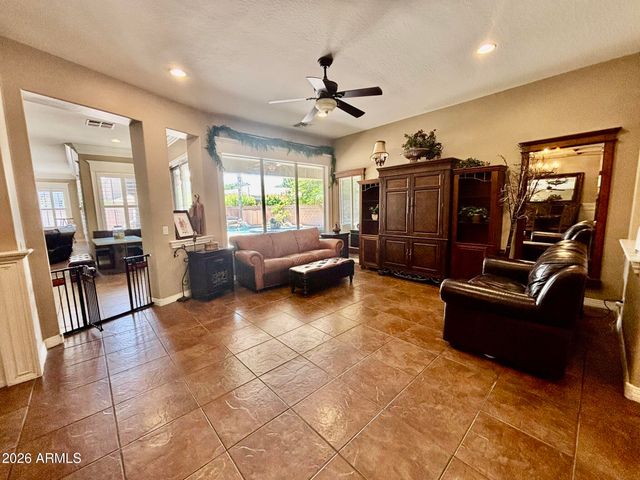 2925 E MARLENE Drive, Gilbert, AZ 85296