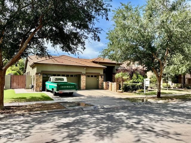 2925 E MARLENE Drive, Gilbert, AZ 85296