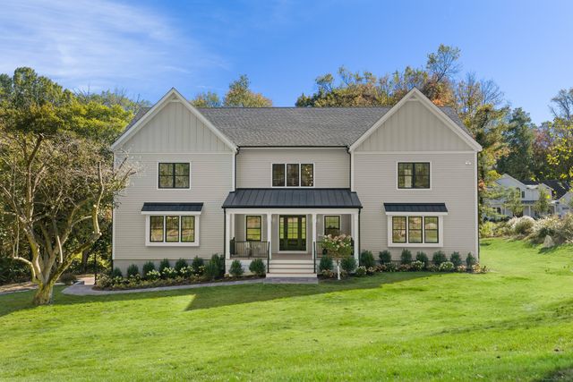 31 Gray Farms Road, Stamford, CT 06905