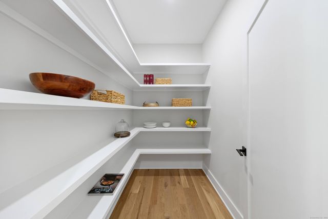 31 Gray Farms Road, Stamford, CT 06905