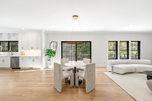 31 Gray Farms Road, Stamford, CT 06905