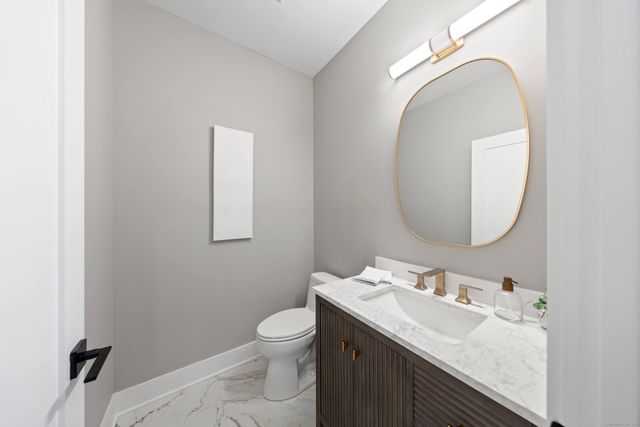 31 Gray Farms Road, Stamford, CT 06905