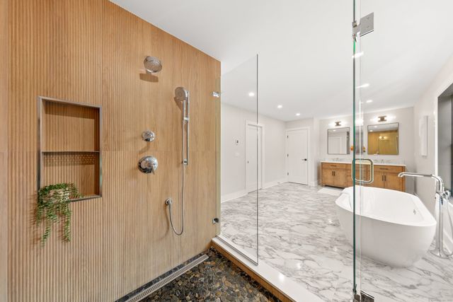 31 Gray Farms Road, Stamford, CT 06905