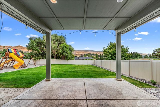 3517 Dianna Way, Wenatchee, WA 98801