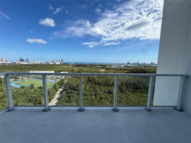 15051 Royal Oaks Ln 2601, North Miami, FL 33181