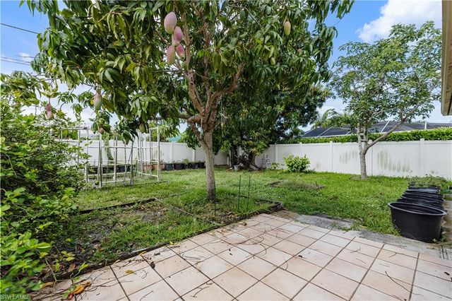 704 106th AVE N, Naples, FL 34108