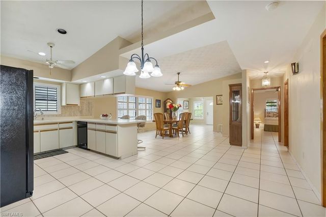 704 106th AVE N, Naples, FL 34108