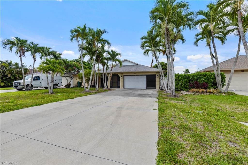 704 106th AVE N, Naples, FL 34108