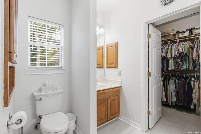 707 Oak Ridge Ln, Pipe Creek, TX 78063