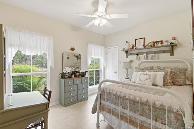 707 Oak Ridge Ln, Pipe Creek, TX 78063
