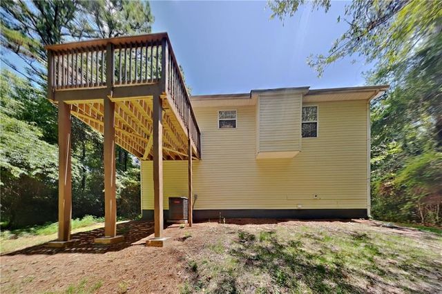 6460 River Hill Drive, Flowery Branch, GA 30542
