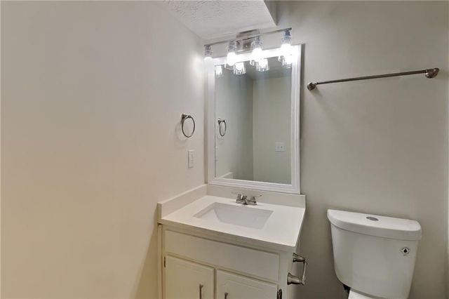 6460 River Hill Drive, Flowery Branch, GA 30542