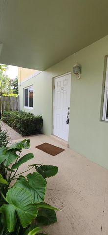 248 NE 12th Street 2, Delray Beach, FL 33444