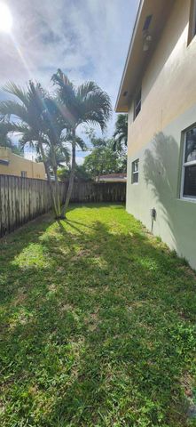 248 NE 12th Street 2, Delray Beach, FL 33444