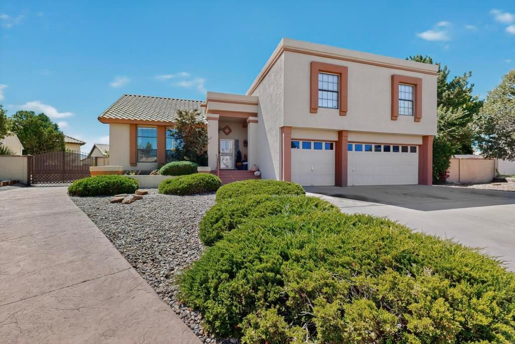 1805 BASSWOOD Court NW, Albuquerque, NM 87120