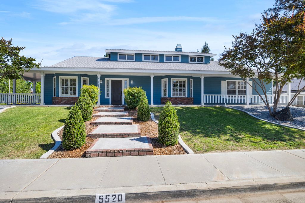 Image 2 of property listing at 5520 W Vassar Avenue, Visalia, CA 93277