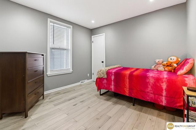 1012 S 22 Street, Omaha, NE 68108