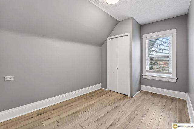 1012 S 22 Street, Omaha, NE 68108