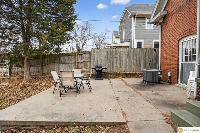 1012 S 22 Street, Omaha, NE 68108