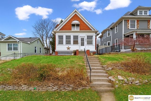 1012 S 22 Street, Omaha, NE 68108