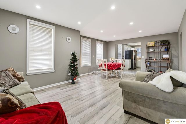 1012 S 22 Street, Omaha, NE 68108