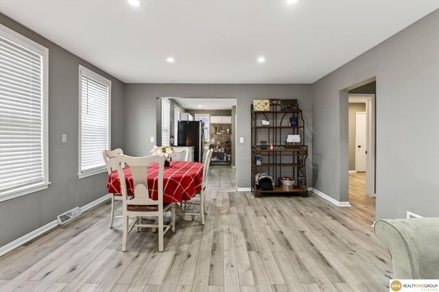 1012 S 22 Street, Omaha, NE 68108