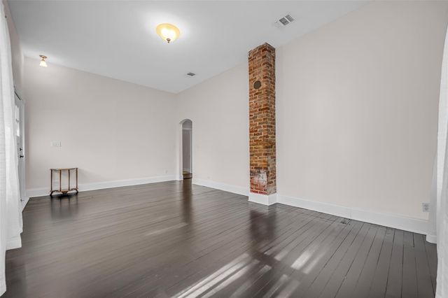 1300 7th Street, Rosenberg, TX 77471