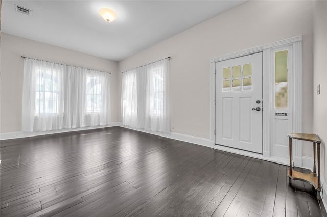 1300 7th Street, Rosenberg, TX 77471