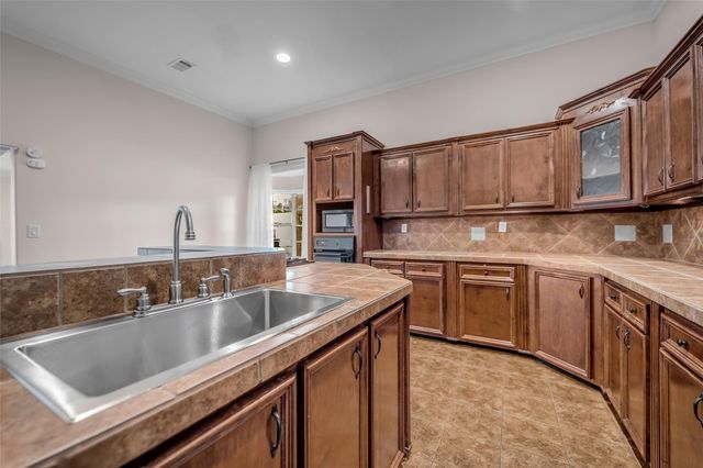 1300 7th Street, Rosenberg, TX 77471