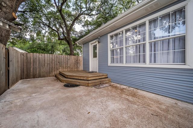 1300 7th Street, Rosenberg, TX 77471