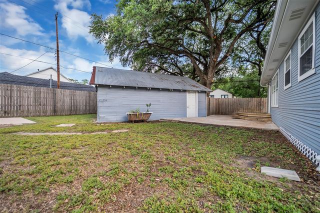 1300 7th Street, Rosenberg, TX 77471