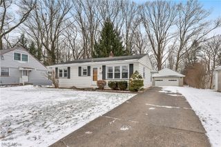 31 Eve Drive, Struthers, OH 44471