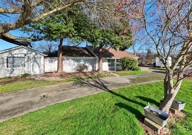 16779 State Route 536, Mount Vernon, WA 98273