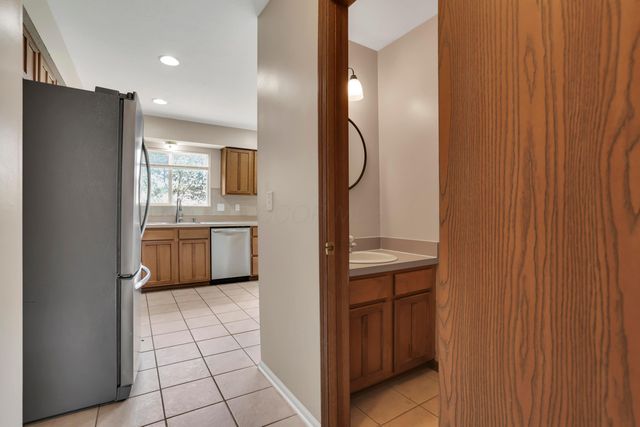 101 Barry Knoll Drive, Pataskala, OH 43062