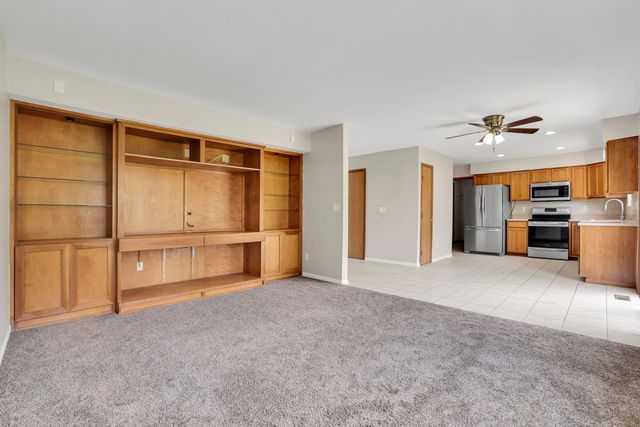 101 Barry Knoll Drive, Pataskala, OH 43062