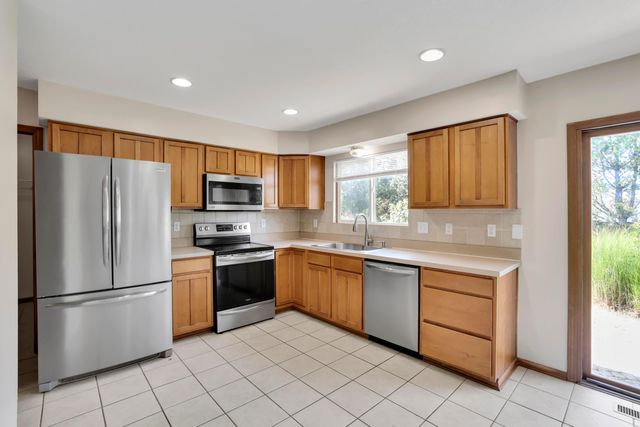 101 Barry Knoll Drive, Pataskala, OH 43062