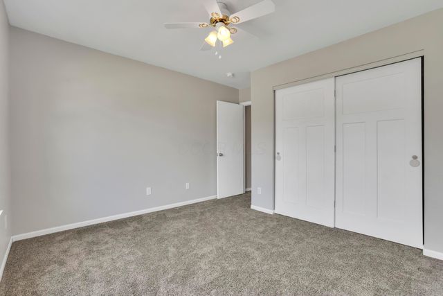 101 Barry Knoll Drive, Pataskala, OH 43062