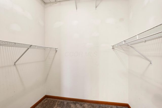 101 Barry Knoll Drive, Pataskala, OH 43062