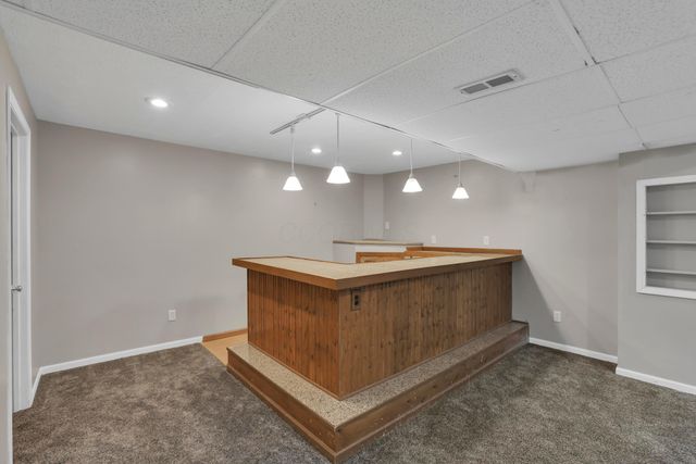 101 Barry Knoll Drive, Pataskala, OH 43062