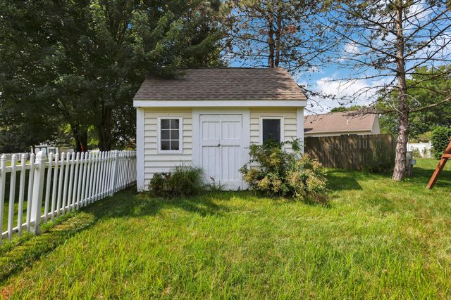 101 Barry Knoll Drive, Pataskala, OH 43062