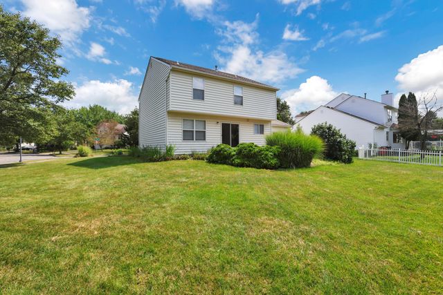 101 Barry Knoll Drive, Pataskala, OH 43062